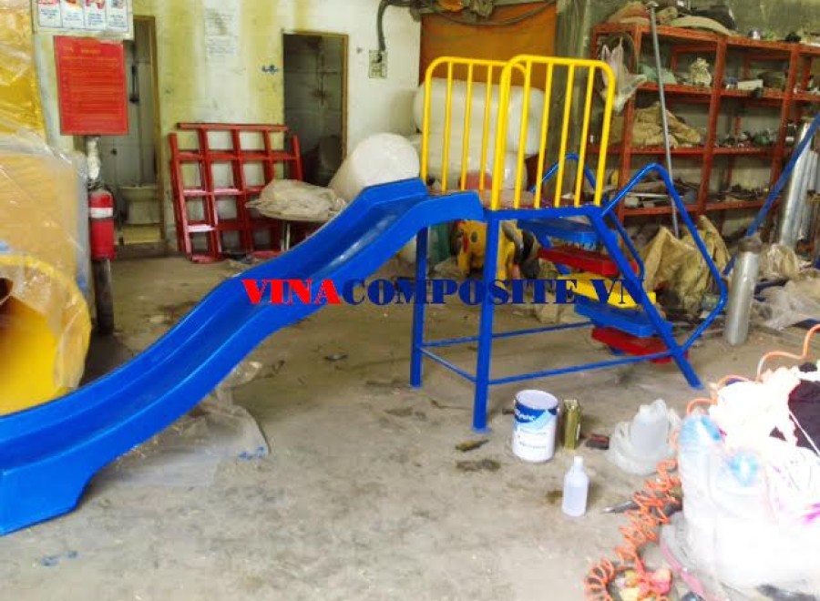 Cầu trượt composite giá rẻ