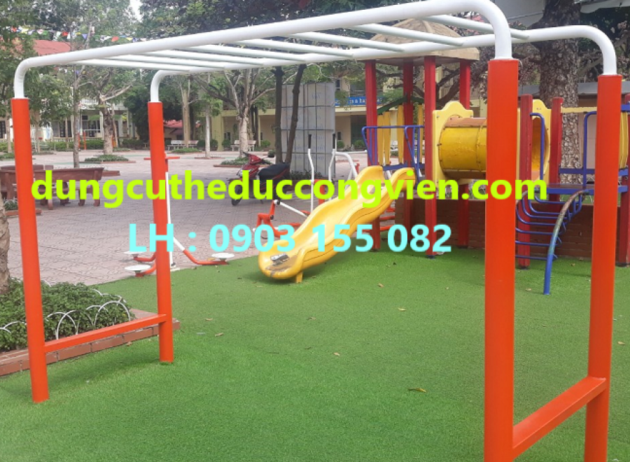 Dụng cụ thể dục sân vườn