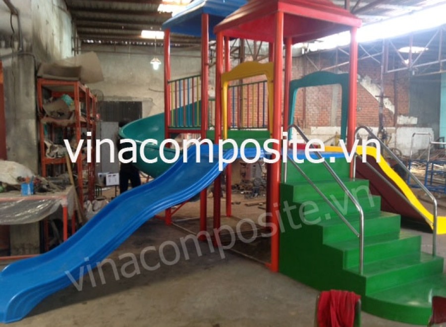Liên hoàn cầu trượt ngoài trời