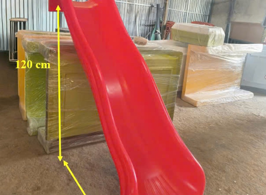 Máng trượt nhựa nhập khẩu dài 2.5m